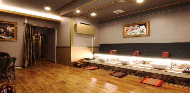 상동역에 위치한 타이, 아로마, 커플관리 서비스 가능 바디앤풋 시설