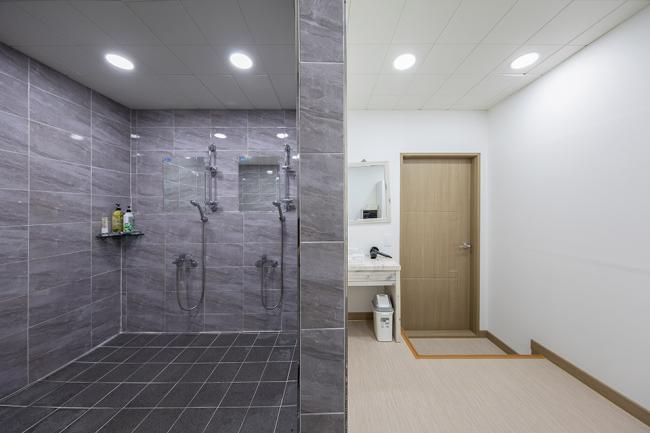 반월당역,건들바위역,경대병원역,대봉교역 주변 태국마사지 추천 매장 꿀바디의 전체적인 인테리어 모습