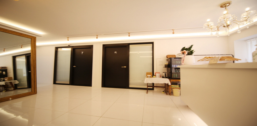 수성시장역,대구은행역,신천역,수성구민운동장역 인근 마사지 잘하는 곳 더바디(신천시장) 청결하게 관리된 내부 시설