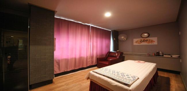 수성동1가 중국관리사 마사지샵 차이나마사지의 쾌적한 관리실 내부 모습