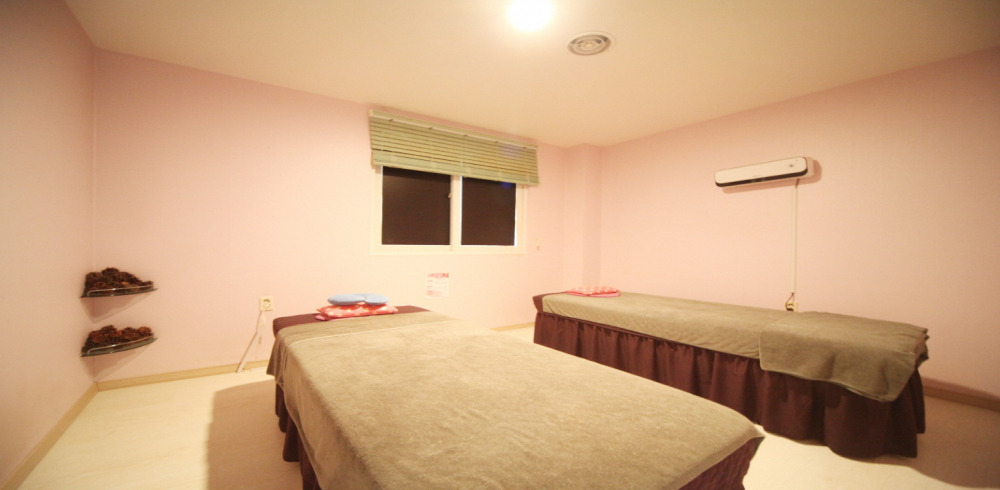 평화리 인근 마사지 잘하는 곳 로망스 청결하게 관리된 내부 시설
