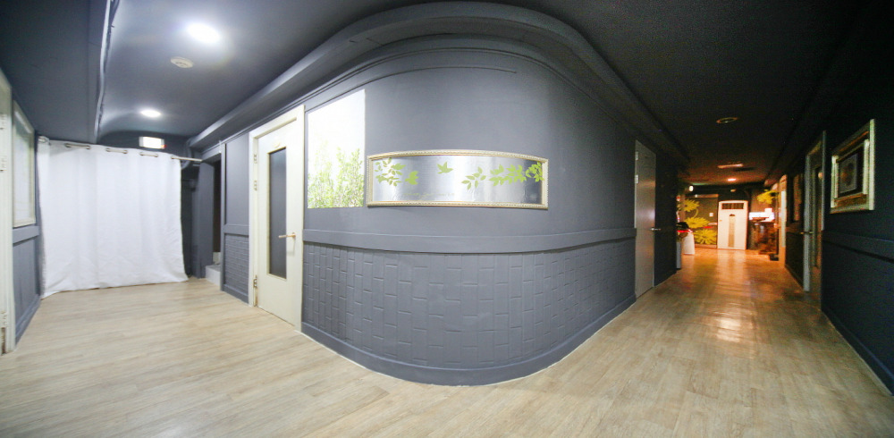 석촌고분역,잠실역,석촌역,송파역,송파나루역 주변 스웨디시 추천 매장 퍼플테라피의 전체적인 인테리어 모습