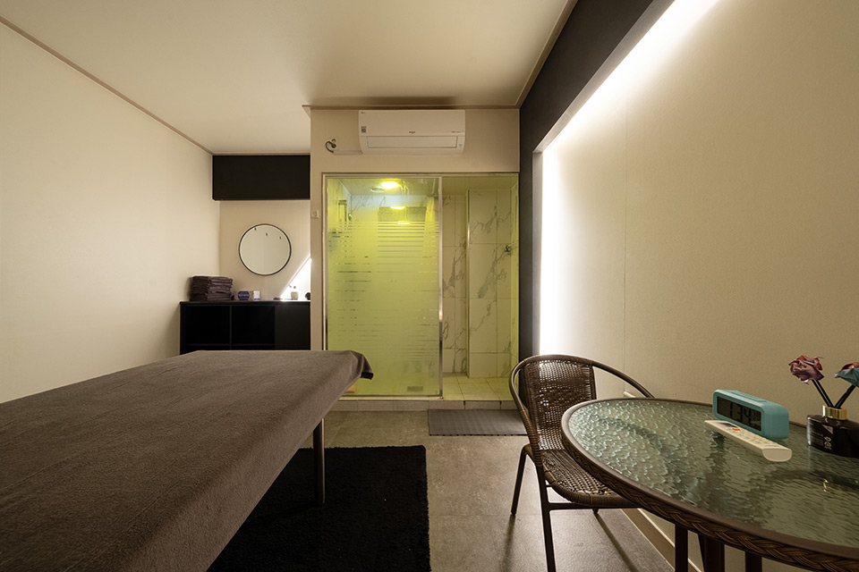 용담동 인근 태국관리사 마사지 전문 비비타이밸런스의 아늑한 내부 시설 안내