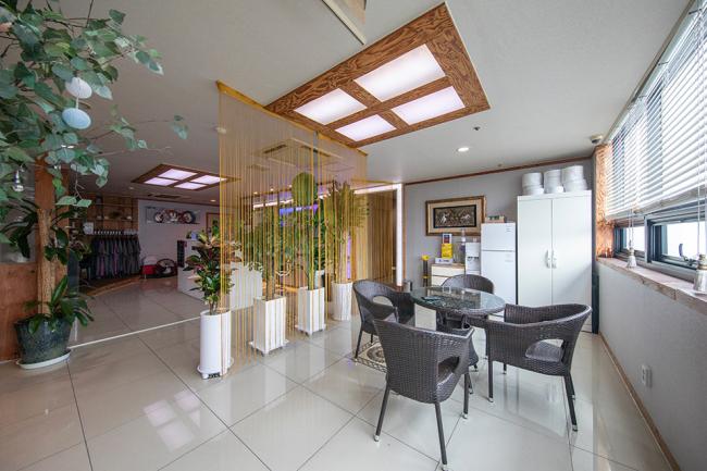 세류동 주변 예가테라피 매장 주요 시설 및 인테리어 사진