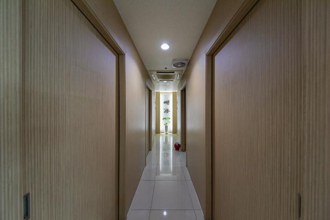 세류동 스웨디시 전문 예가테라피의 깔끔하고 정돈된 내부 전경