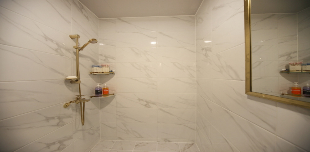 광명역 인근 아로마, 건식/스포츠, 스웨디시 서비스가 제공되는 제인바디샵의 전체 시설