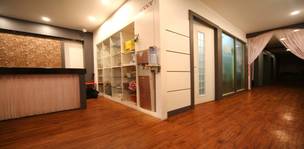 중국마사지 관리 전문 마사지 매장 북경테라피 내부 공간