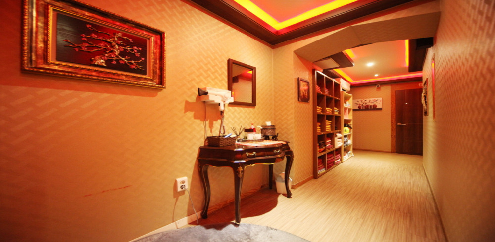 부평동 태국관리사 마사지샵 힐링타이테라피의 쾌적한 관리실 내부 모습