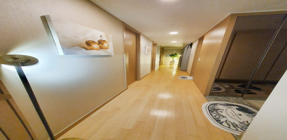 백현동 스웨디시 전문 여우비스웨디시의 깔끔하고 정돈된 내부 전경