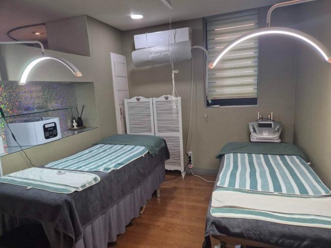 아이리스토탈뷰티 - 대치동 선정릉역,삼성중앙역,한티역,선릉역,삼성역 인근 주차가능, 샤워가능, 커플실, 단체예약, 남/여공용샵, 여성고객우대 완비된 마사지 시설