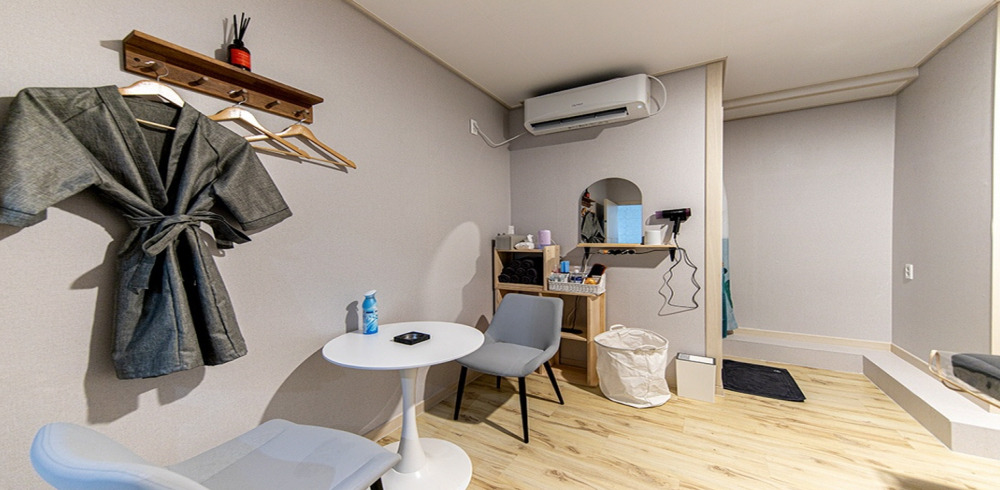 당곡역,신림역,서원역,봉천역 인근 한국관리사 마사지 전문 샤테라피의 아늑한 내부 시설 안내