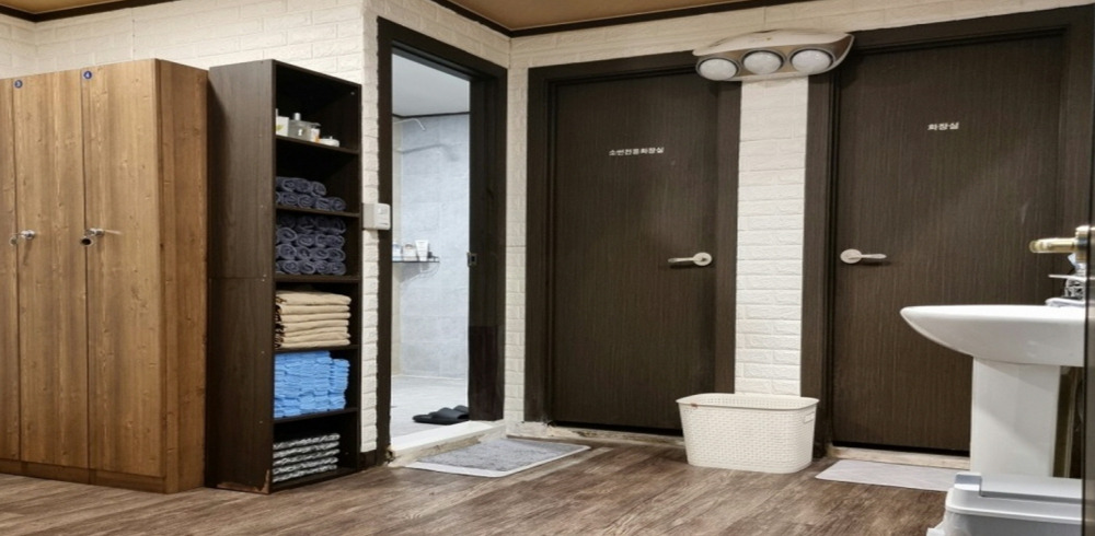 고한리에 위치한 타이, 아로마, 스웨디시 서비스 가능 레인보우 시설