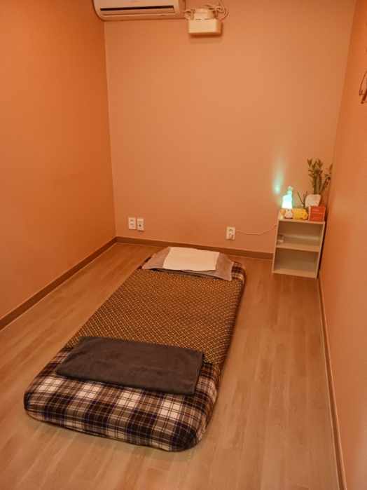 양청리 태국마사지 전문 세븐마사지의 깔끔하고 정돈된 내부 전경