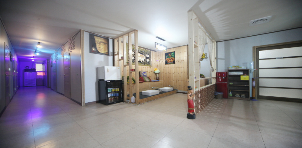 저리 인근 태국관리사 마사지 전문 왓포타이의 아늑한 내부 시설 안내