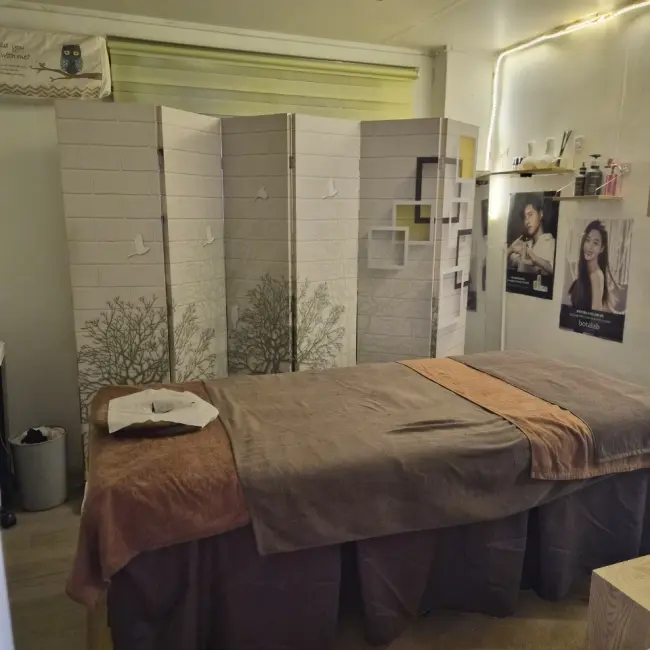 구남역,구포역,구명역,덕천역,숙등역 인근 아로마, 건식/스포츠, 커플관리, 스웨디시, 풋케어, 왁싱제모, 뷰티/에스테틱 서비스가 제공되는 럭스풋앤바디의 전체 시설