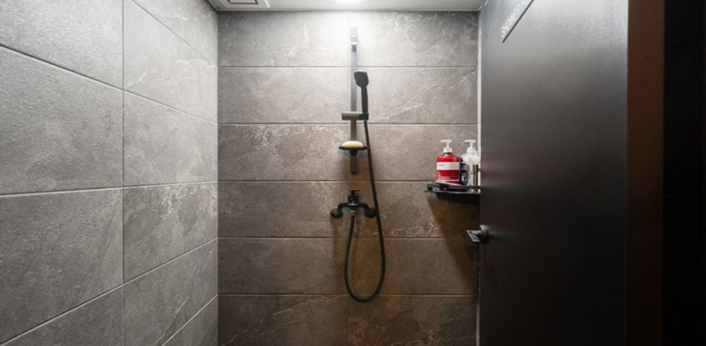 로체테라피 - 신당동 동대문역사문화공원역,동대문역,청구역,동묘앞역,신당역 인근 주차가능, 샤워가능, 단체예약 완비된 마사지 시설