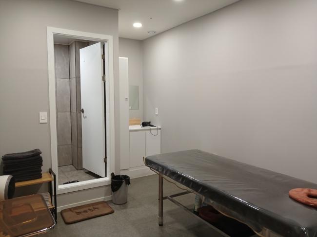 스웨디시 서비스가 제공되는 영천동 도도테라피 매장 내부 사진