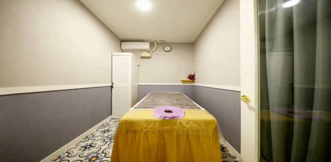 오산동 중국마사지 전문 W아로마앤왁싱의 깔끔하고 정돈된 내부 전경