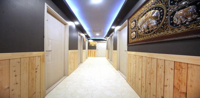 용화동 태국마사지 전문 킹타이테라피의 깔끔하고 정돈된 내부 전경