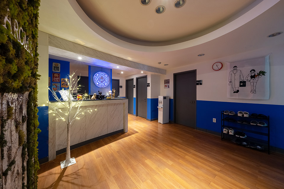 신림동 태국관리사 마사지샵 이브테라피의 쾌적한 관리실 내부 모습