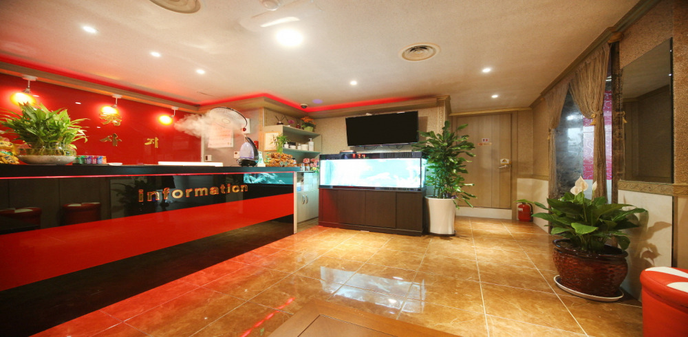 수마사지 - 화곡동 화곡역,까치산역,신정역 인근 중국마사지 전문 마사지 매장 전경