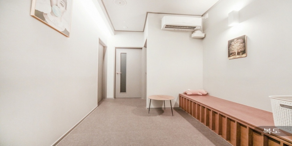 잠실역,잠실나루역,석촌역,몽촌토성역,송파나루역,한성백제역 인근 한국관리사 마사지 전문 아르떼테라피의 아늑한 내부 시설 안내