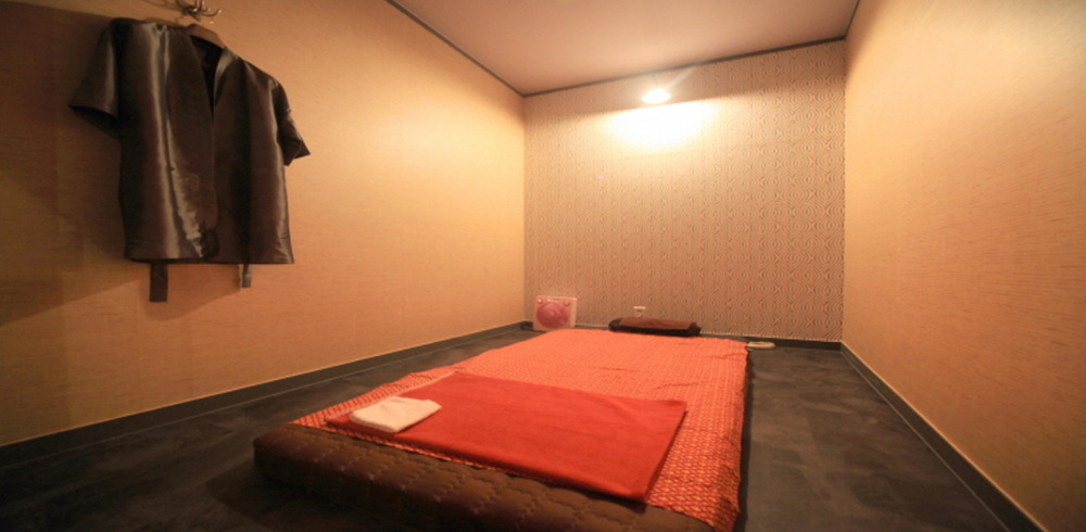 구래동 태국관리사 마사지샵 방콕왓포타이의 쾌적한 관리실 내부 모습