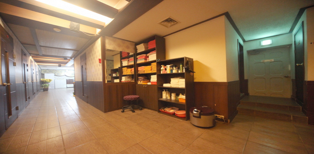 원종동 인근 마사지 잘하는 곳 북경황실 청결하게 관리된 내부 시설