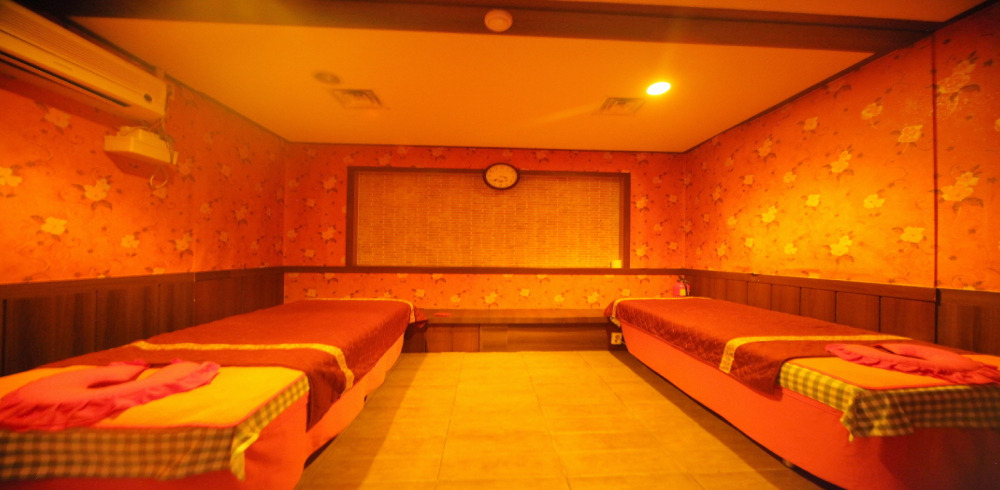 원종동 중국관리사 마사지샵 북경황실의 쾌적한 관리실 내부 모습