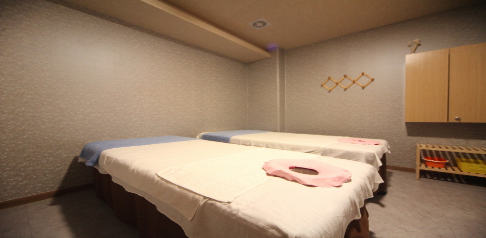 스마일아로마 - 상현동 상현역 인근 주차가능, 24시간, 샤워가능, 커플실, 단체예약, 남/여공용샵 완비된 마사지 시설