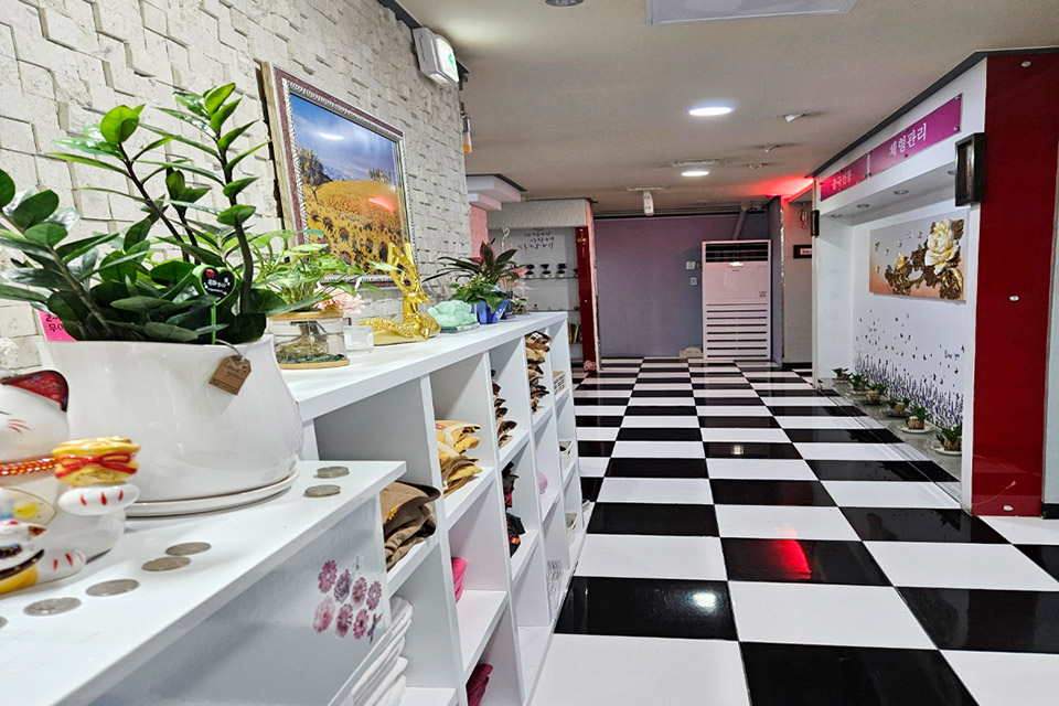 범물역,지산역,용지역에 위치한 아로마, 건식/스포츠, 풋케어 서비스 가능 황실중국전통마사지 시설