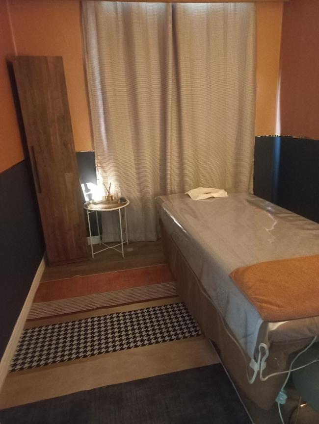 한국마사지 서비스가 제공되는 신정동 아지트테라피 매장 내부 사진