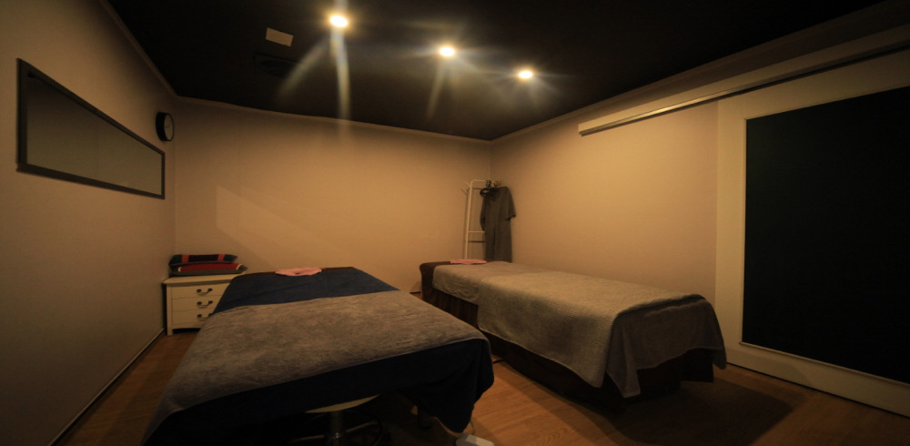 달동 한국관리사 마사지샵 다온테라피의 쾌적한 관리실 내부 모습