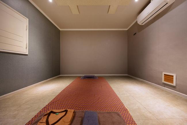 주변 태국마사지 추천 매장 에버타이의 전체적인 인테리어 모습