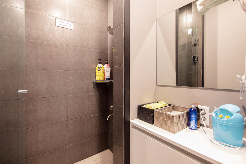 동천역,팔거역,학정역 주변 태국마사지 추천 매장 그레이테라피의 전체적인 인테리어 모습