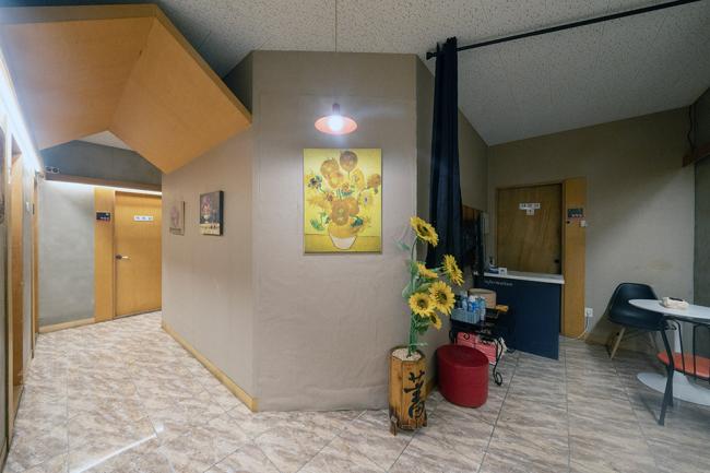 에이스테라피 - 신상리 인근 태국마사지 전문 마사지 매장 전경