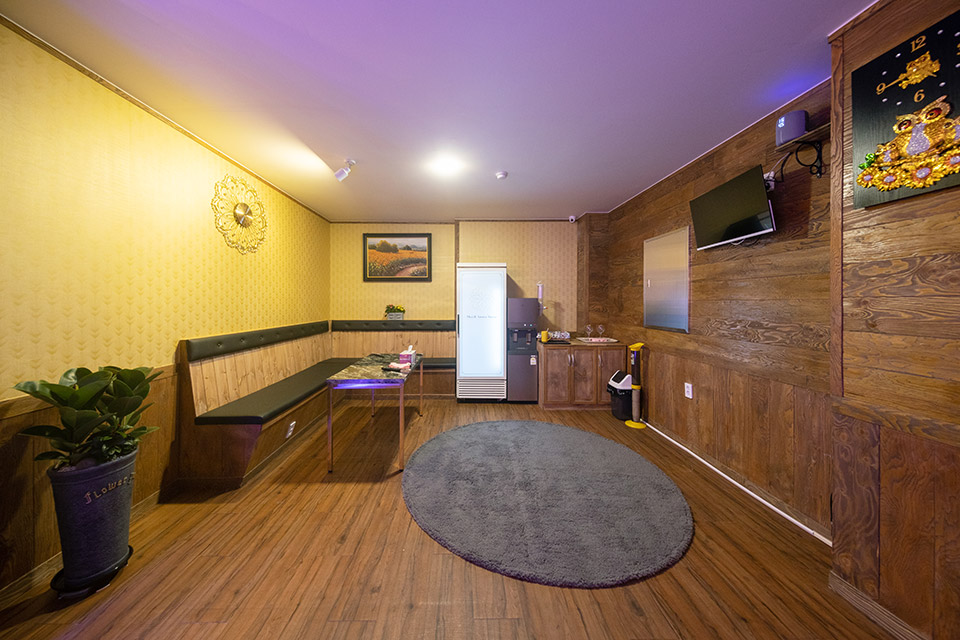 태국마사지 서비스가 제공되는 달동 민타이&아로마 매장 내부 사진