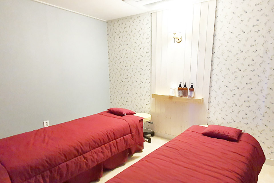 노형동 한국관리사 마사지샵 베라아로마의 쾌적한 관리실 내부 모습