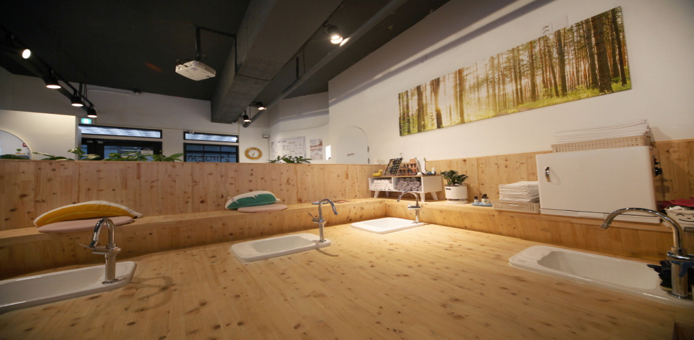 주변 중국마사지 추천 매장 썬바디풋샵의 전체적인 인테리어 모습