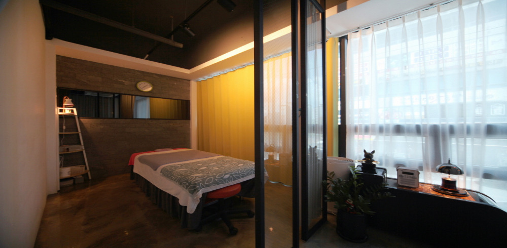 감계리 인근 마사지 잘하는 곳 썬바디풋샵 청결하게 관리된 내부 시설