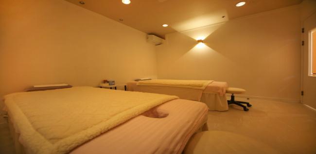 송도동 중국관리사 마사지샵 북경전통마사지의 쾌적한 관리실 내부 모습