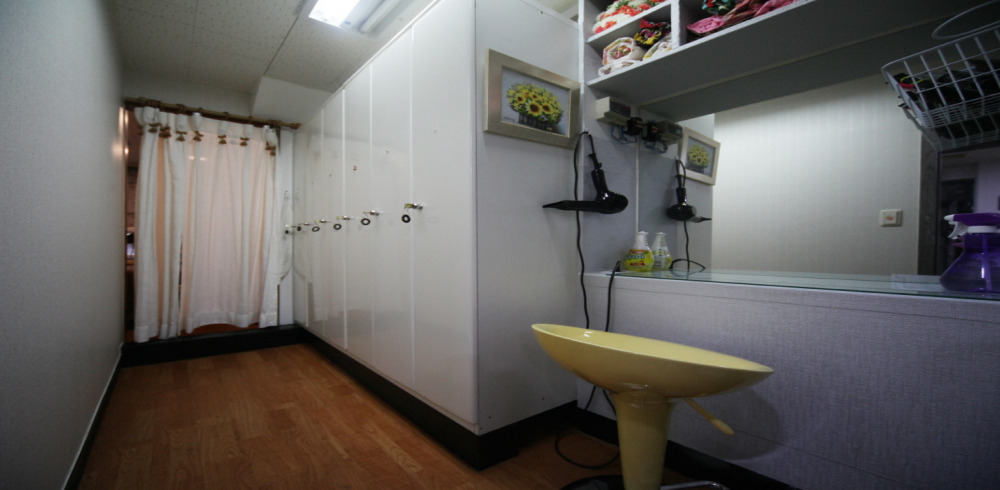 역삼동 한국관리사 마사지샵 썸에스테틱의 쾌적한 관리실 내부 모습