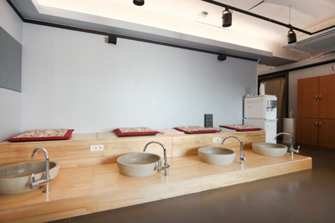 건전바디앤풋 - 반포동 사평역,논현역,학동역 인근 주차가능, 샤워가능, 커플실, 단체예약, 남/여공용샵 완비된 마사지 시설