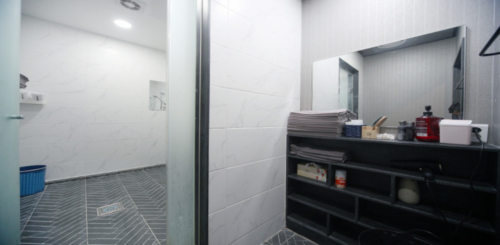 민락동 드레스룸 주차가능, 샤워가능, 단체예약 완비된 시설 사진