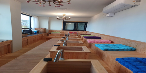 표선리 인근 한국관리사 마사지 전문 청담아로마의 아늑한 내부 시설 안내