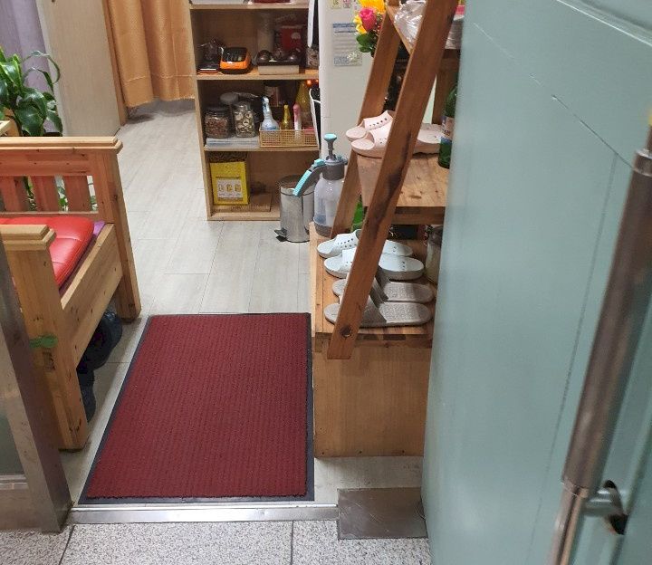 영덕동 중국관리사 마사지샵 손플러스손의 쾌적한 관리실 내부 모습