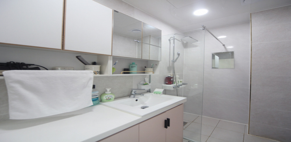 송담리 중국관리사 마사지샵 약손아로마의 쾌적한 관리실 내부 모습