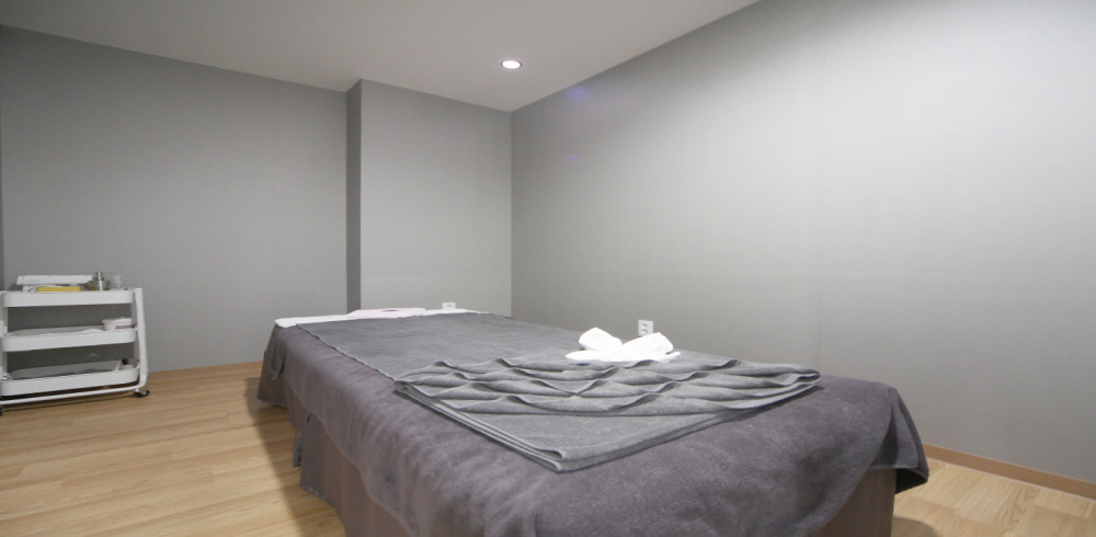 영등포동3가 한국마사지 전문 진스웨디시의 깔끔하고 정돈된 내부 전경