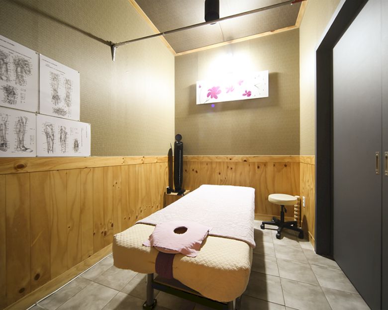 운양역 주변 한국마사지 추천 매장 카이로테라피의 전체적인 인테리어 모습