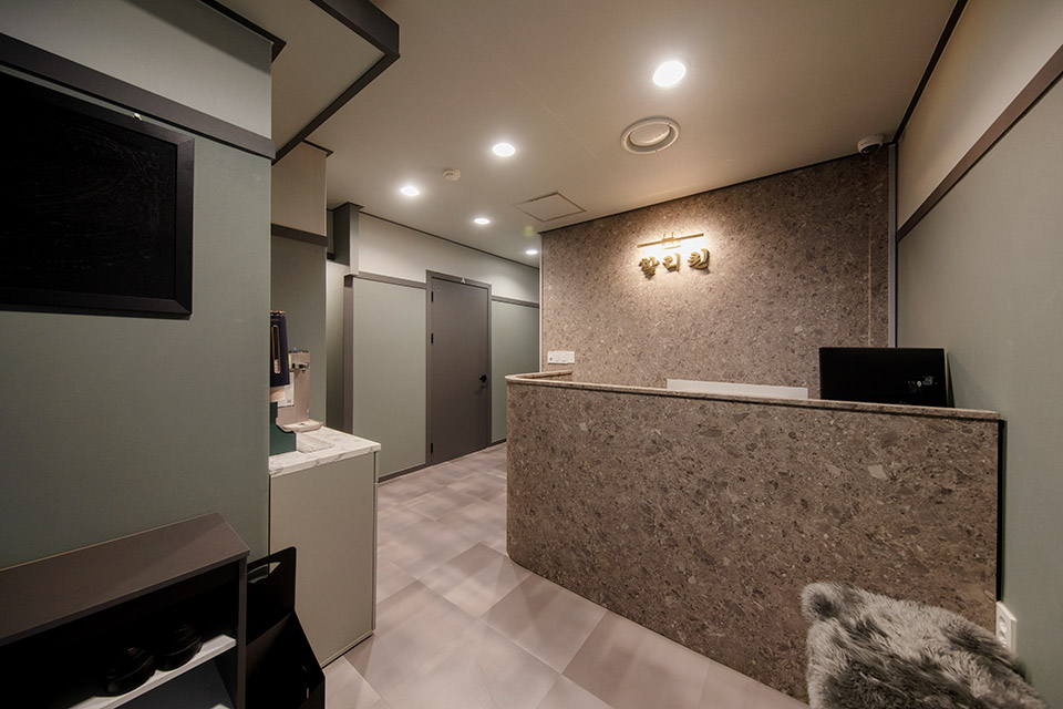 퀸테라피 - 서현동 성남역,서현역,이매역 인근 스웨디시 전문 마사지 매장 전경